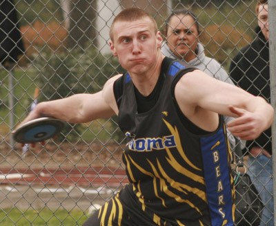 Tahoma High senior Derek Eager won the discus Thursday against Auburn with a throw of 174 feet