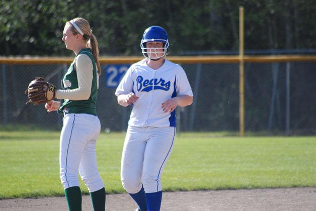 Tahoma defeated Auburn at home 15-0 in five innings on Friday.