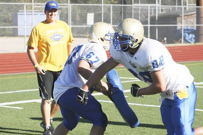 Tahoma football players Zach Pilituk