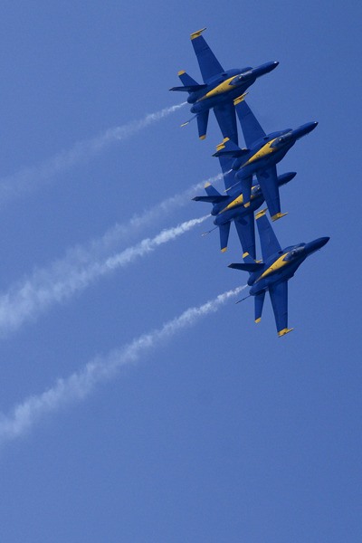 Photographer Chad Coleman from the Bellevue Reporter shot the Blue Angles flight exhibition today